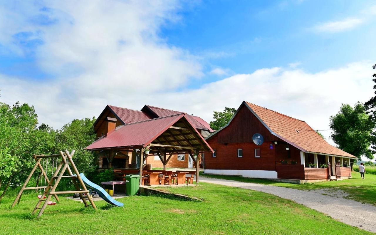 House Luna Rakovica Esterno foto