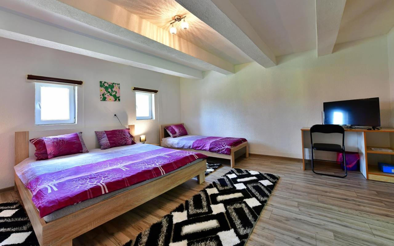 House Luna Rakovica Esterno foto